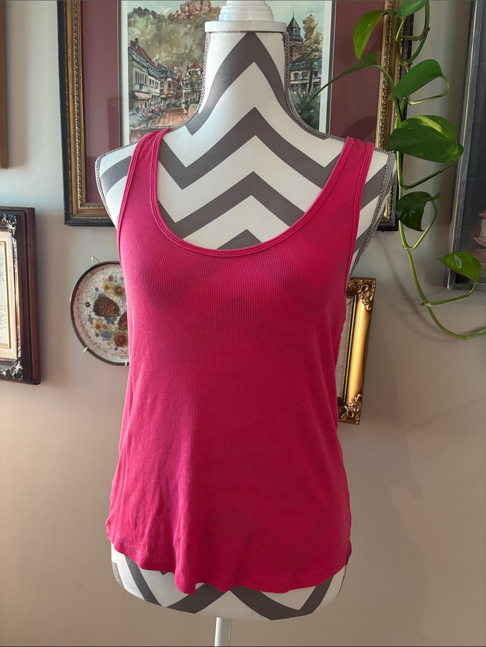 PINK Victoria's Secret Hot Pink Ribbed Scoop Tank
